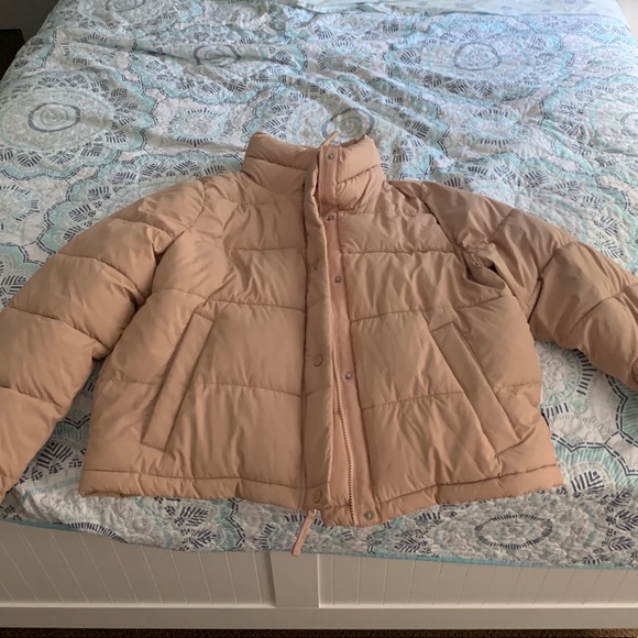 Abercrombie Fitch Pink Cropped Puffer 